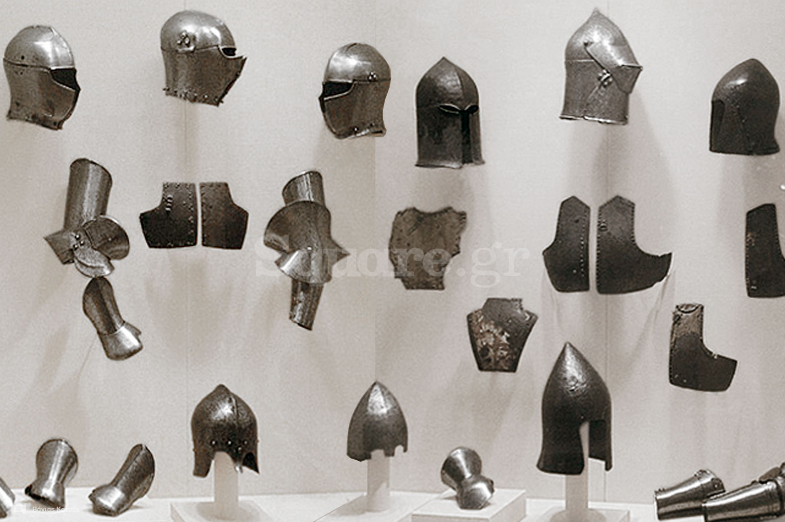 7-Κράνη-και-εξοπλισμός-πανοπλιών-από-την-μεσαιωνική-συλλογή-της-Χαλκίδας